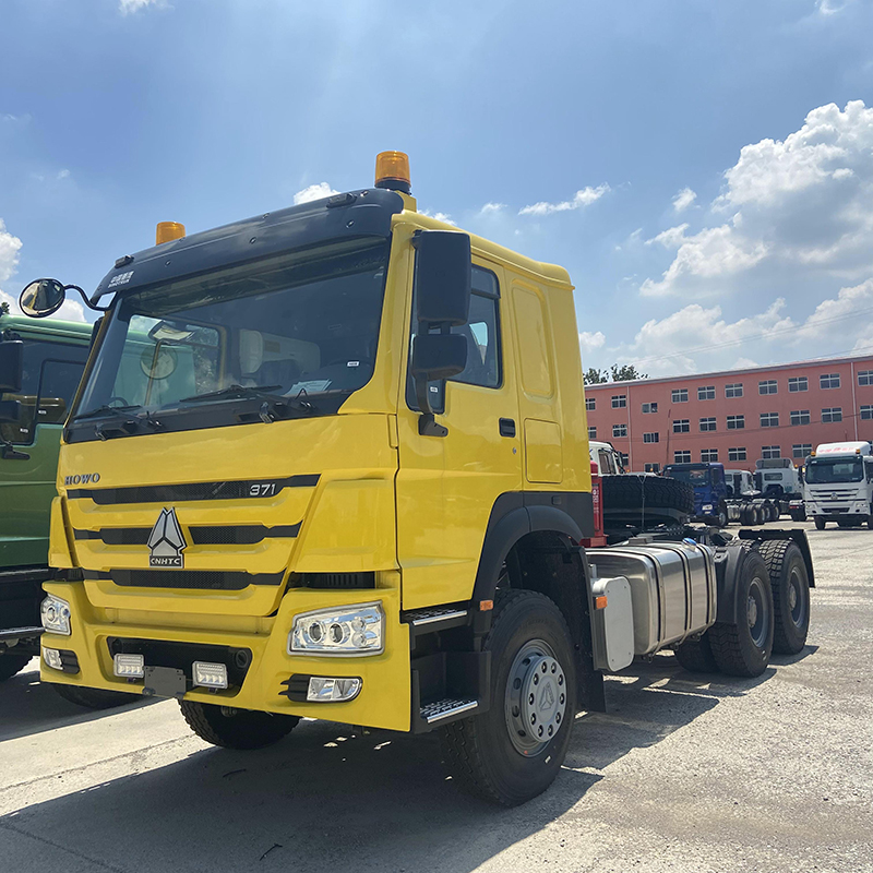 Heavy Duty 420hp အသုံးပြုထားသော Howo ထရပ်ထွန်စက် 10 Wheeler 6x4 Howo ထွန်ထရပ်