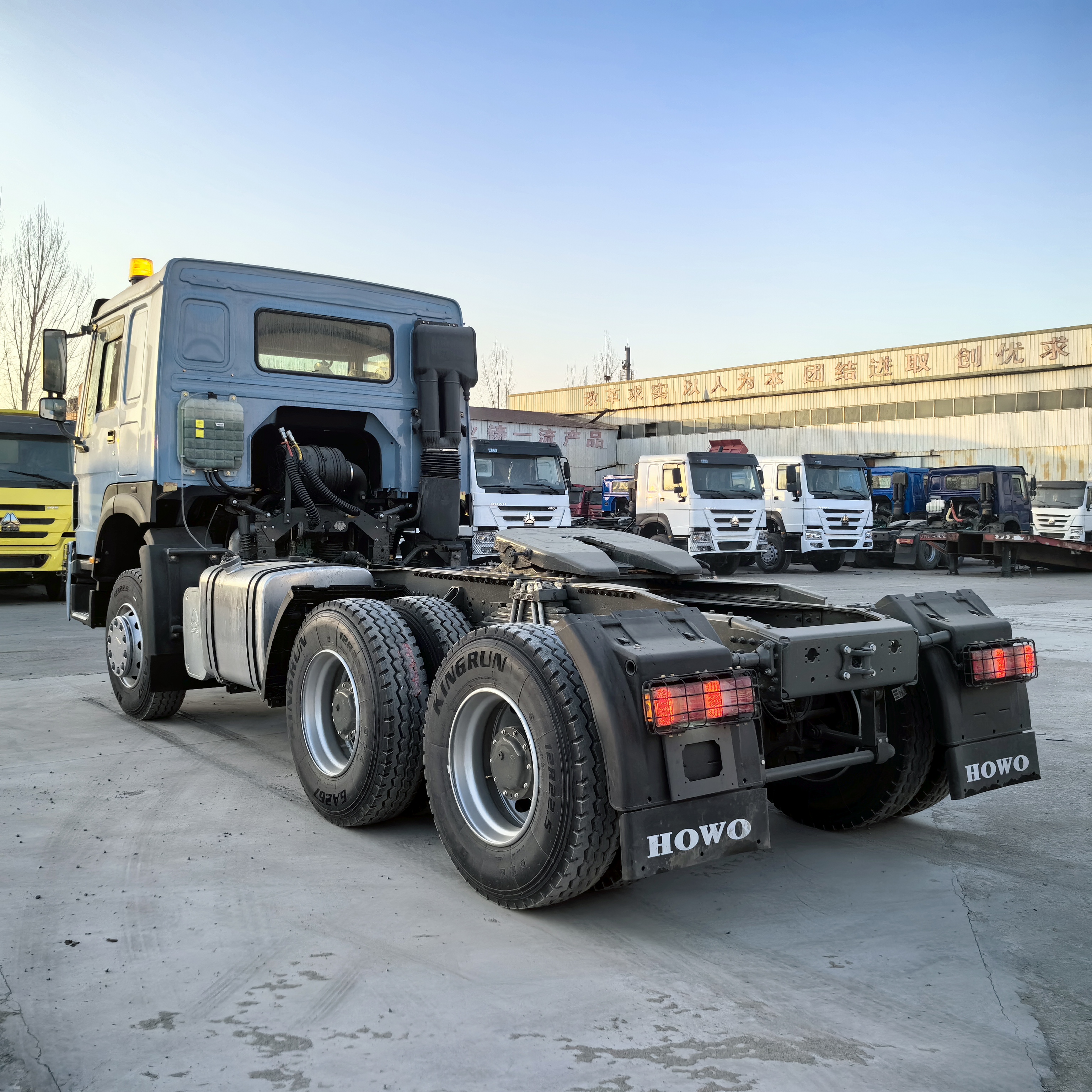Sinotruk 371 375HP 6x4 Then Practic Head Tract Tracts Trucks Head
