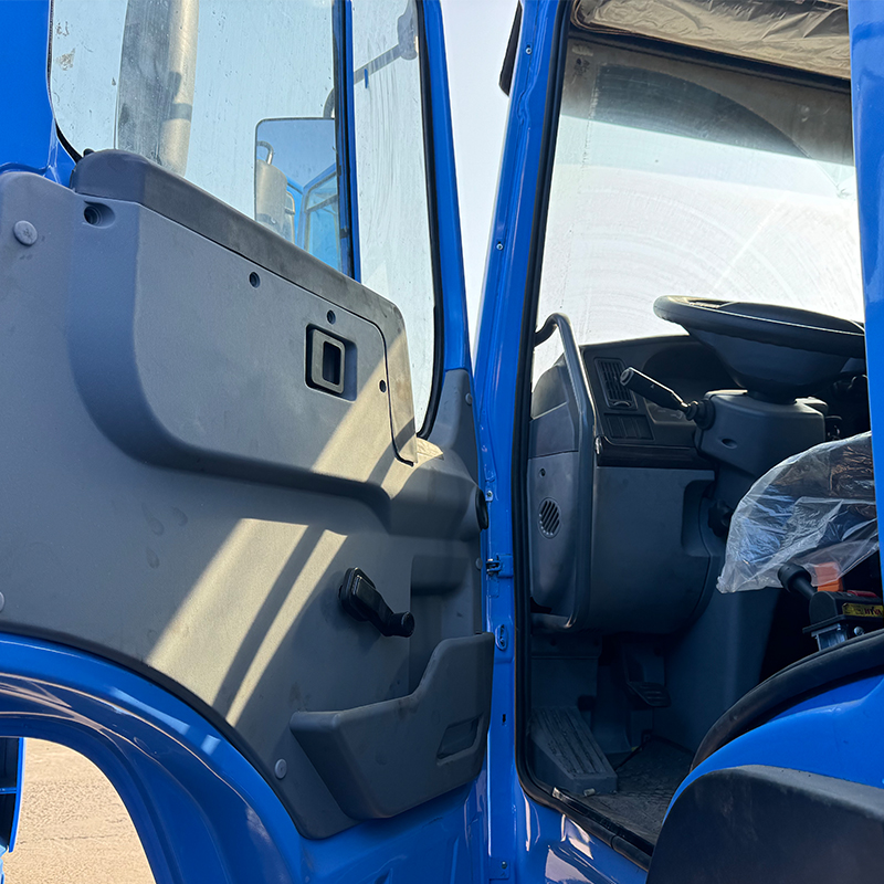 2018 / 2019Year Sinotruk Howo Howo 6 * 4 ဒီဇယ်ဒုတိယထရပ်ကား 375 / 400HP Dump Truck ရောင်းရန်